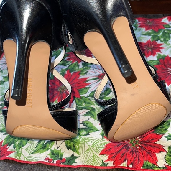 Nine West leather heels size 8 never worn - Picture 5 of 12